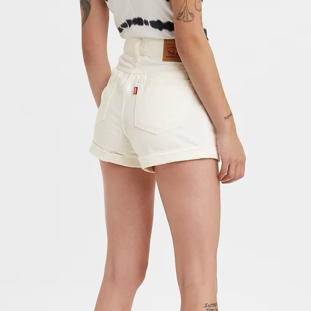 Levi’s White A-Line Mom Shorts
